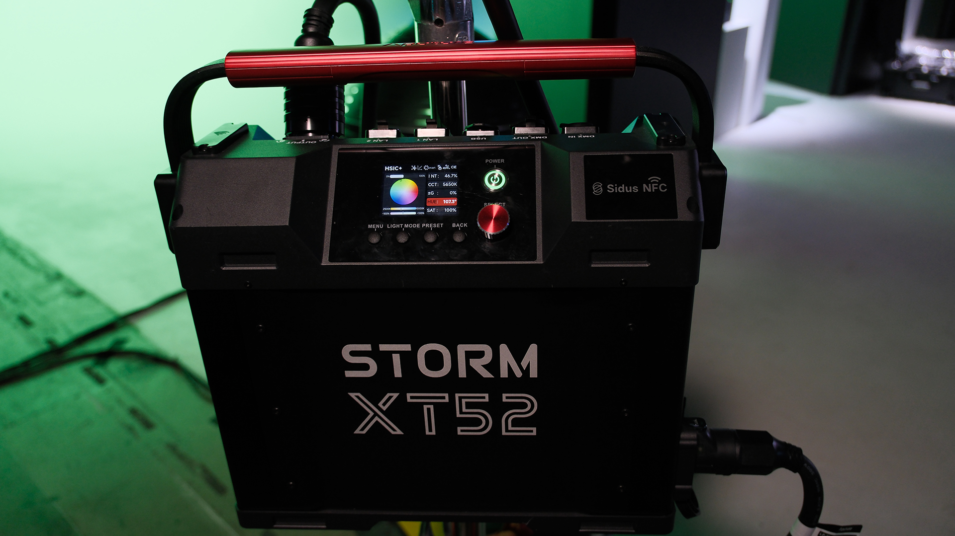 Aputure XT52 - the control box